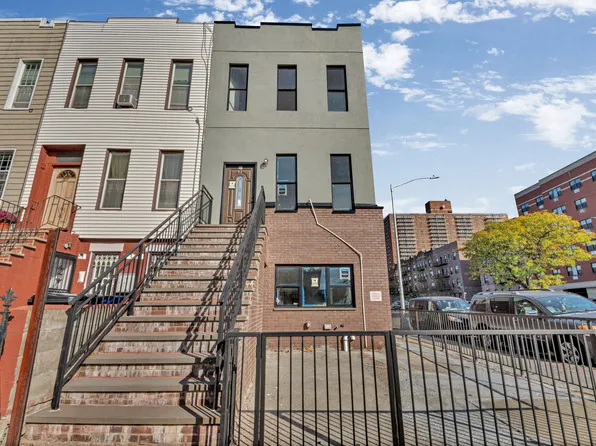 31 Roosevelt Place image 17 of 17