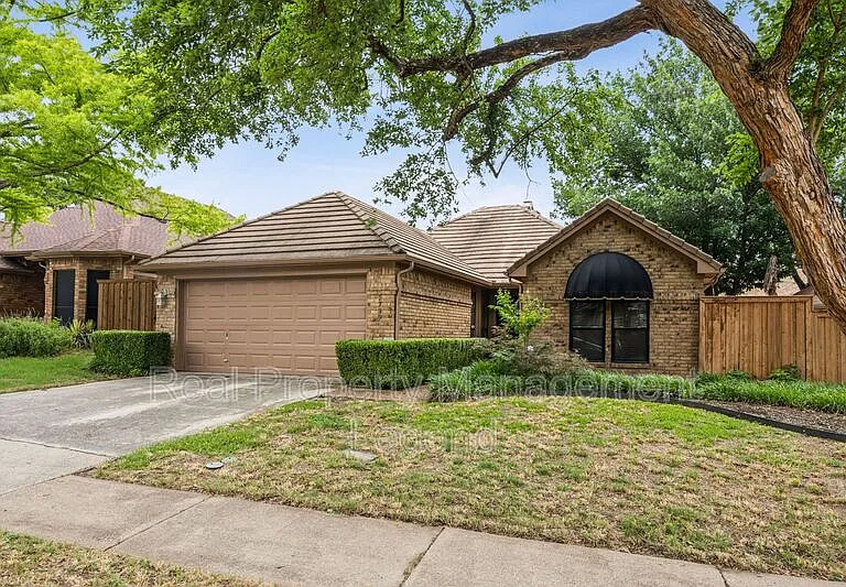 2739 Sedgeway Ln — Photo 2