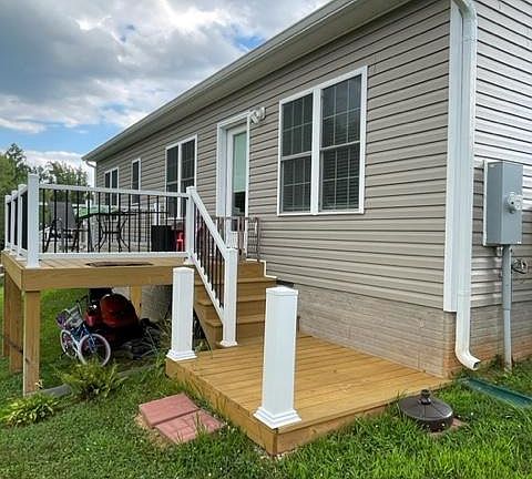 2nd image of 221 Barrington Dr