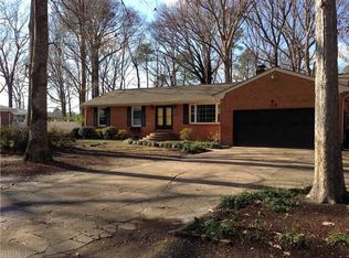 1221 Candlewood Dr, Virginia Beach, VA 23464