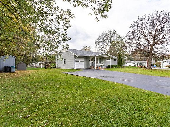2nd image of 114 Midwood Dr