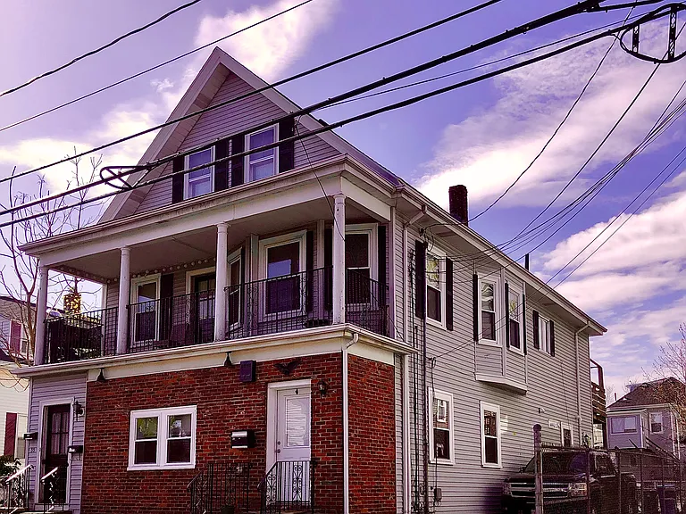 55 Brown St #2 — Photo 3