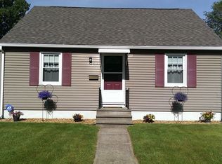 211 Breckwood Blvd, Springfield, MA 01109