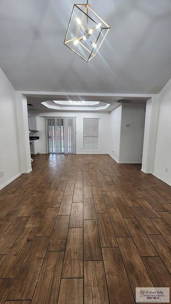 3 bed, 2.0 bath, 1190 sqft, $1,550 — Photo 4