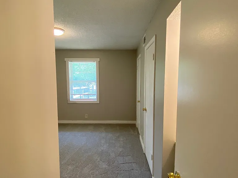 124 Bowen St #H — Photo 10