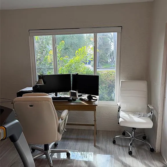 2460 E Vina Del Mar Blvd — Photo 17