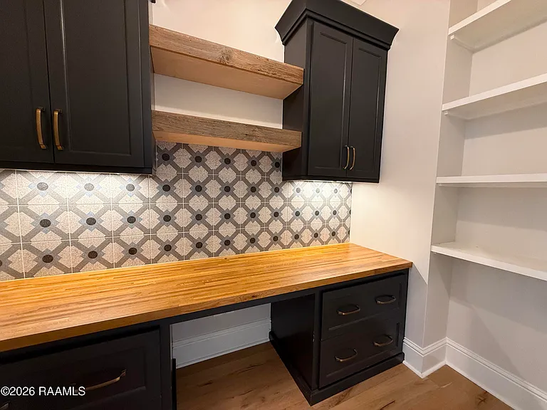 102 Orchard Park Ave — Photo 25