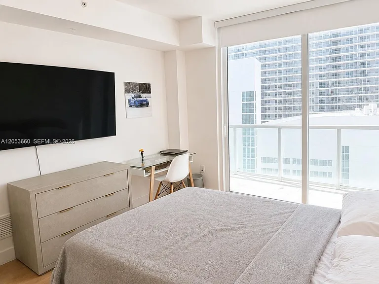 1900 N Bayshore Dr #3807 — Photo 13