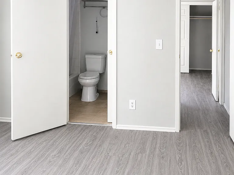 10059 Pinewood Ave — Photo 22