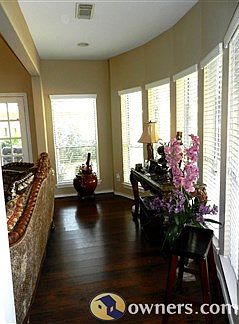 Lake view, Bay Window