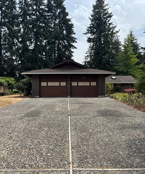 15405 SE Fairwood Blvd