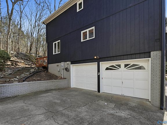 5th image of 2635 Gawain Rd SE