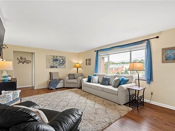 5th image of 107 Santa Fe Dr