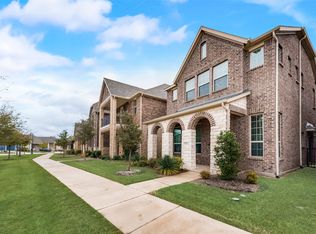 7600 Redondo Dr, Rowlett, TX 75088