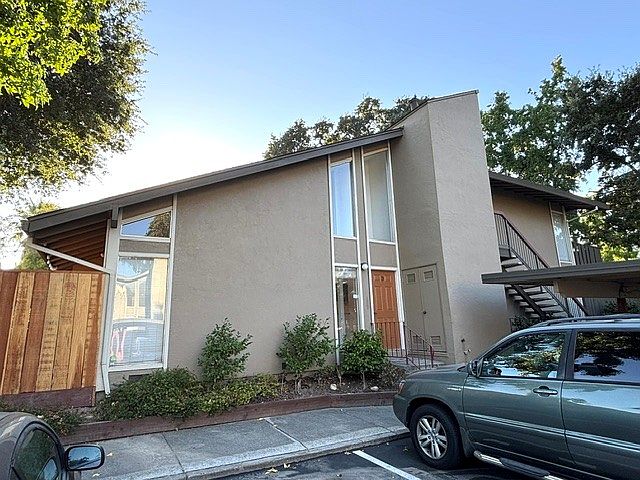 1st image of 3 Massolo Dr