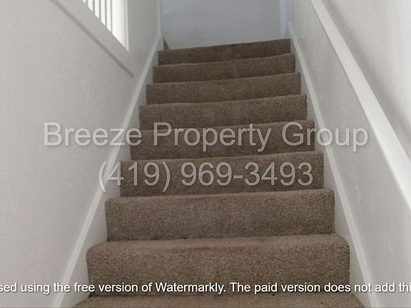 4th image of 291-295 E Broadway St #291