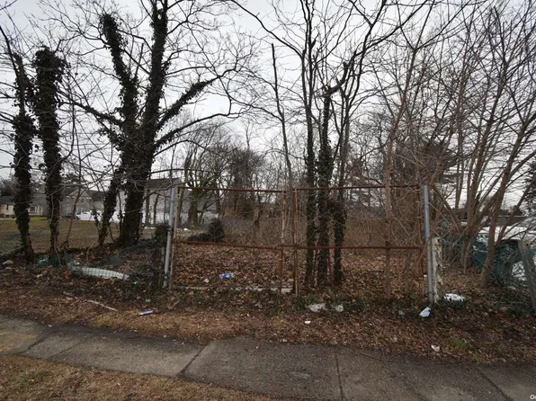 Central Avenue, Hicksville, NY 11801