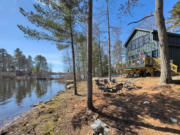 46 Island Lane, Hope, ME 04847