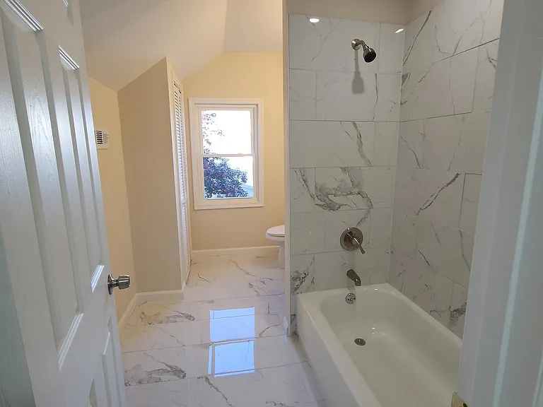 20 Oak Ave — Photo 18
