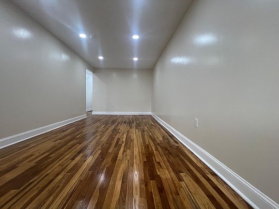 4th image of 2056 E 53rd Pl Floor 2