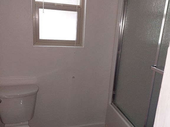 2nd image of 969 Brockway Ave #9