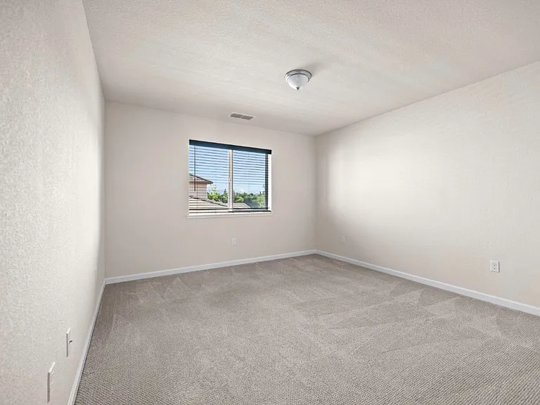 2101 Melody Ln — Photo 28