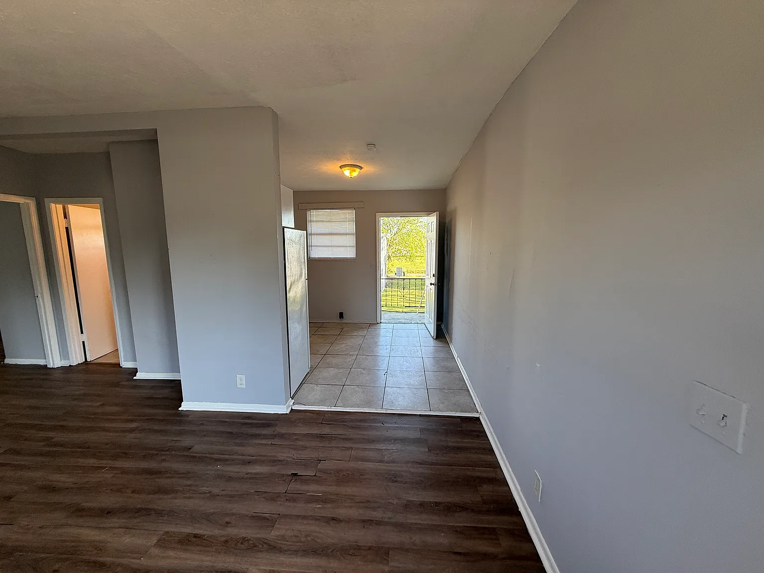 2 bed, 750 sqft, $1,000 — Photo 4