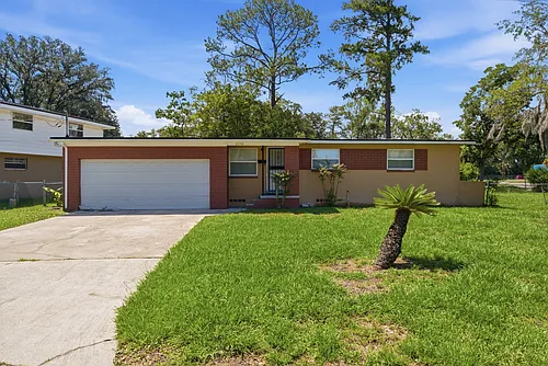 4294 Katanga Dr N Photo 1