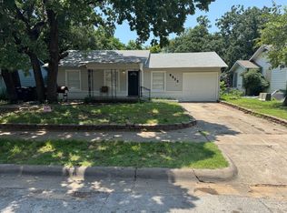 6820 Greenlee St, Fort Worth, TX 76112