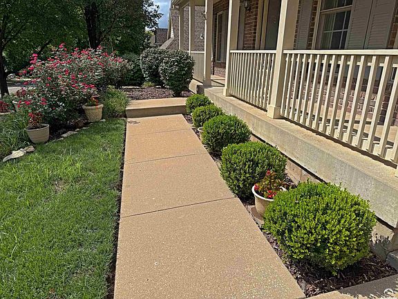 4th image of 4508 Grove Dr