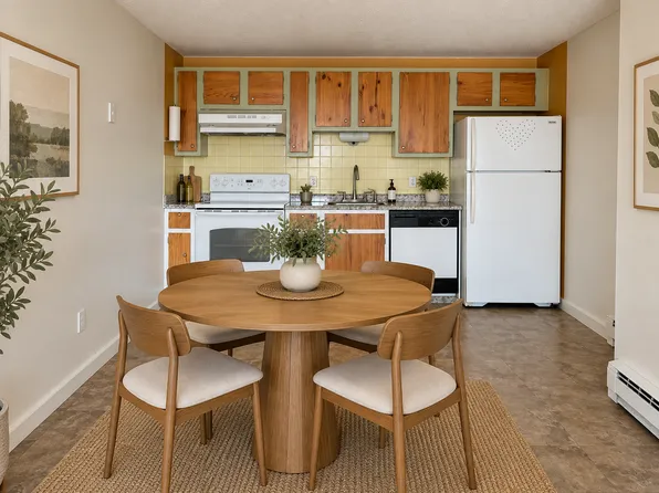94 Beacon St APT 82, Somerville, MA 02143
