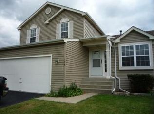 155 W Sprucewood Ln, Round Lake Beach, IL