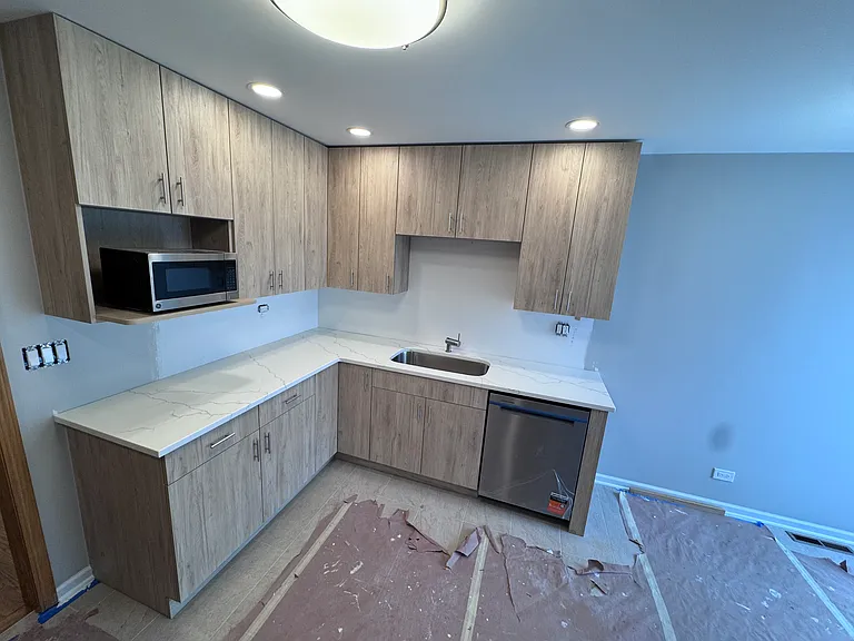 786 Greenwood Rd — Photo 12