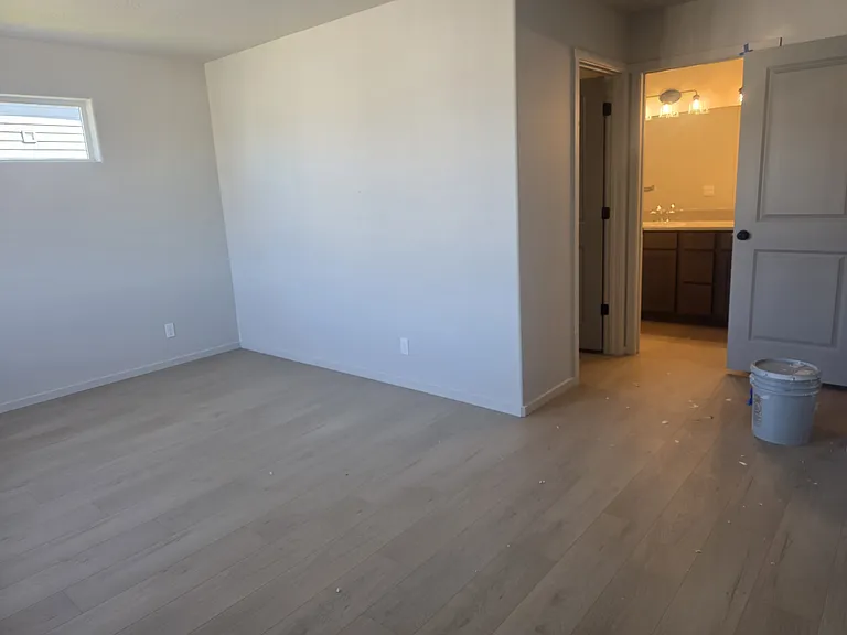 1528 N Wilhelm Way — Photo 7