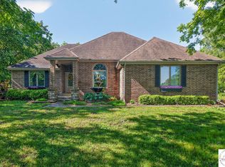 28334 Stone Ridge Cir, Warsaw, MO 65355