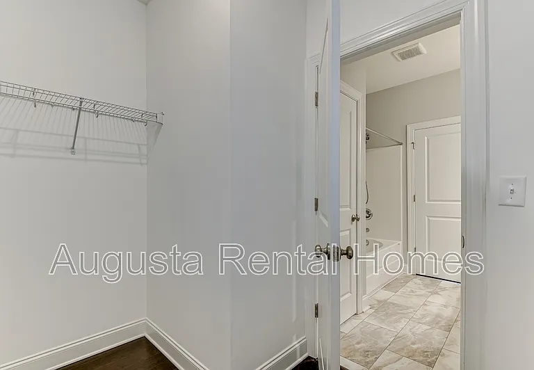 5107 Heathbrook Dr — Photo 22