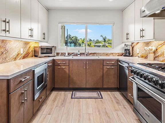 3rd image of 233 S Helix Ave #K