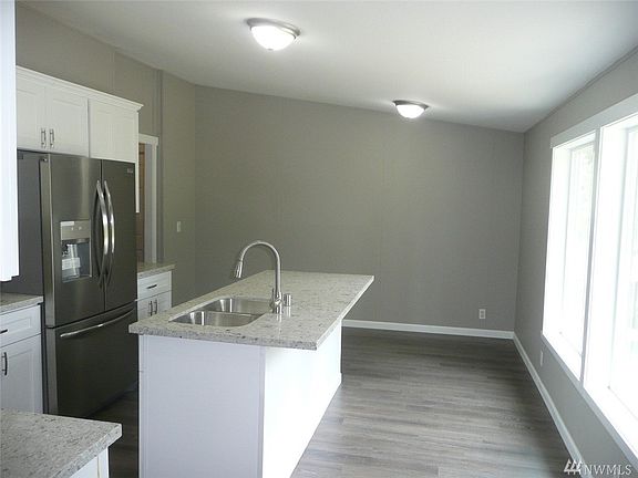 5th image of 4917 91st Ave NE