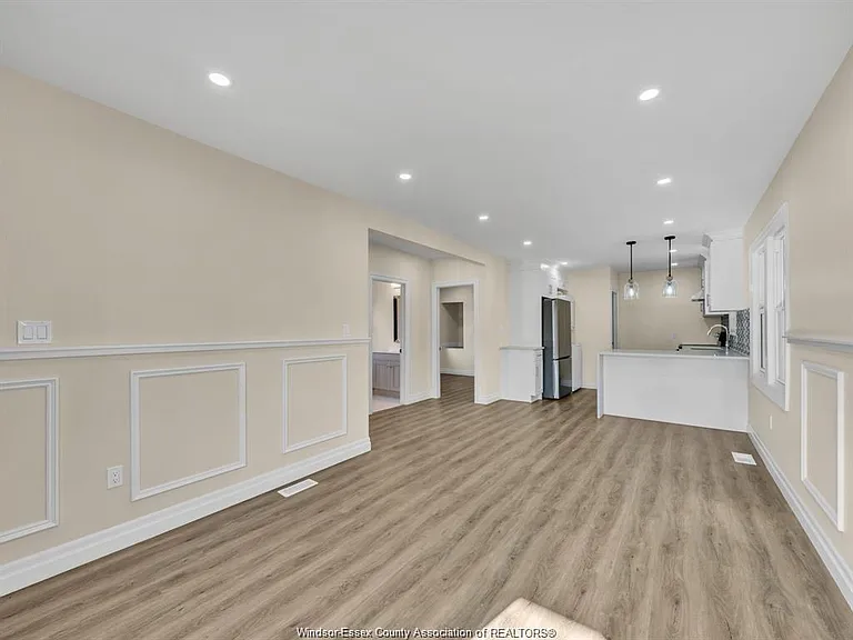 1568 York St — Photo 9