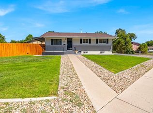 3201 Hollybrook Ln, Pueblo, CO 81005