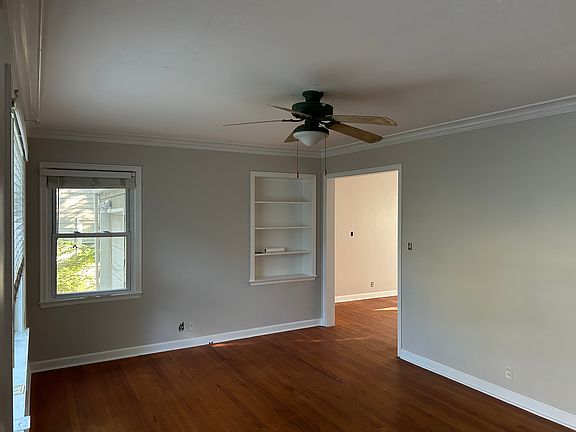 5th image of 8013 Summit St