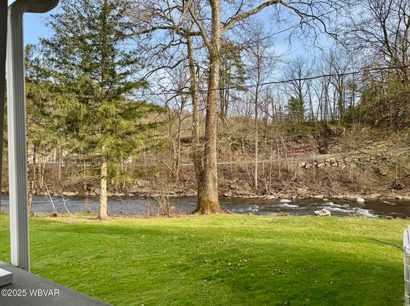 285 Larryville Rd, Jersey Shore, PA 17740