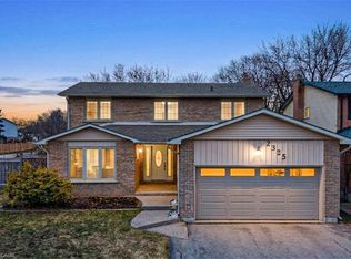 2325 Montgomery Dr, Burlington, ON L7P 4J9