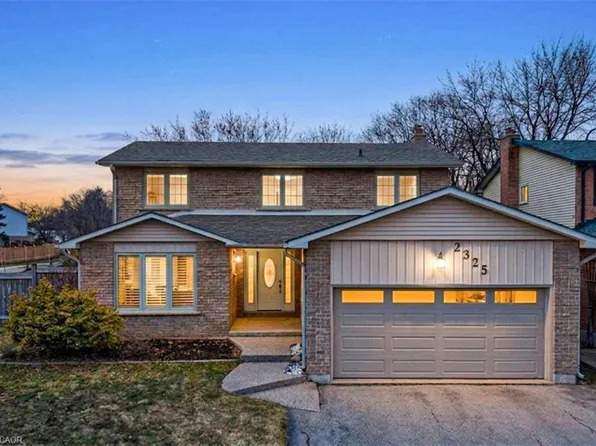 2325 Montgomery Dr, Burlington, ON L7P 4J9