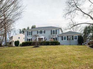 961 Garey Dr, Yardley, PA 19067
