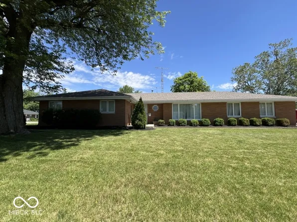 1212 W Berkley Ave, Muncie, IN 47304