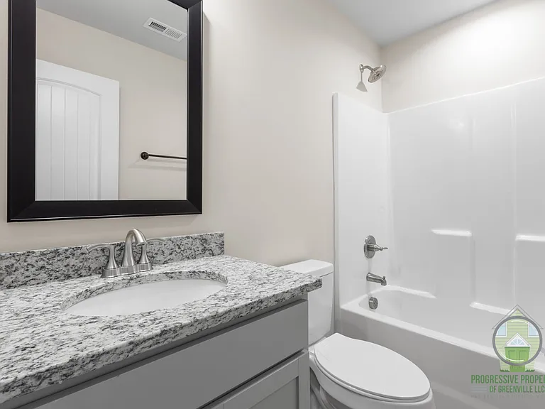 223 Liberty Dr #A — Photo 11