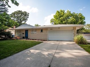 3701 Crestmoor Pl, Des Moines, IA 50310