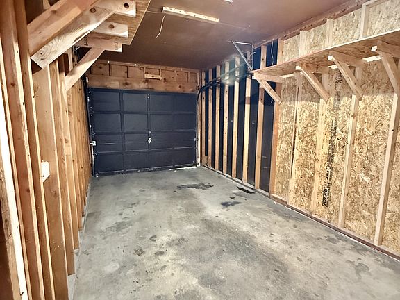5th image of 3101 Azalea Dr #3101