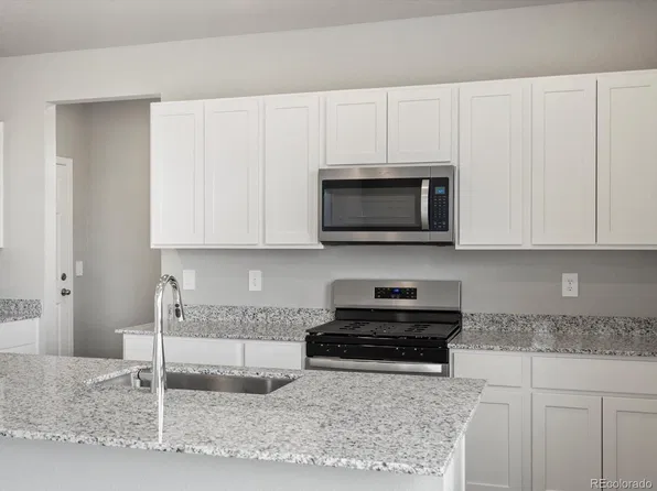 4624 Rabbitbrush Street, Johnstown, CO 80534